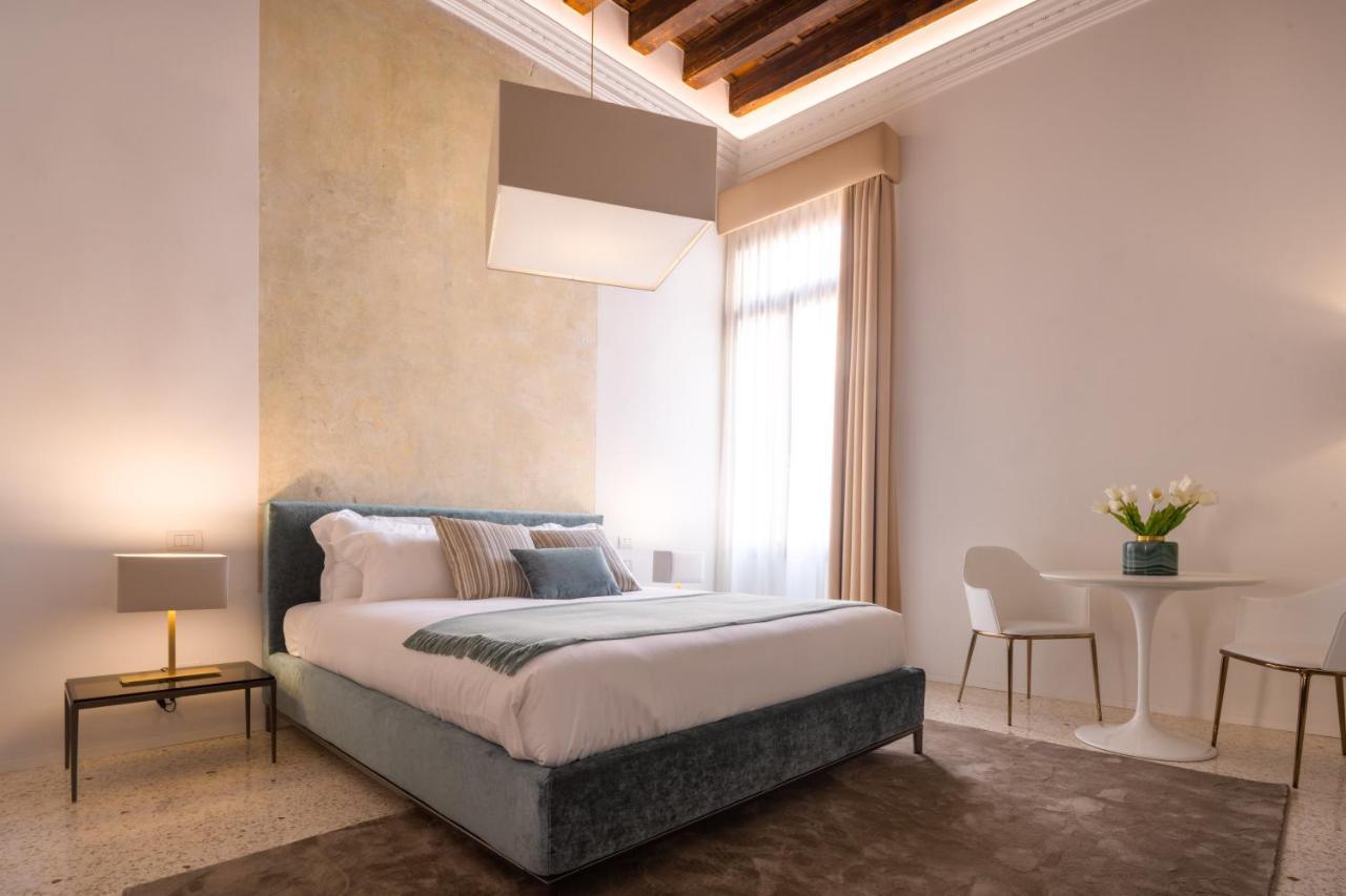 Ninfea Luxury Suites Venezia Esterno foto